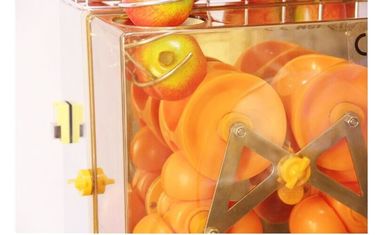 Juicer anaranjado comercial profesional del acero inoxidable con la cubierta del plástico transparente